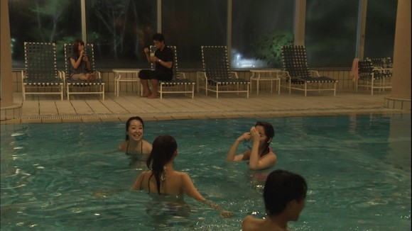 小松彩夏のおっぱいキャプ051