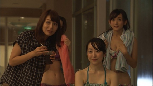 小松彩夏のおっぱいキャプ121