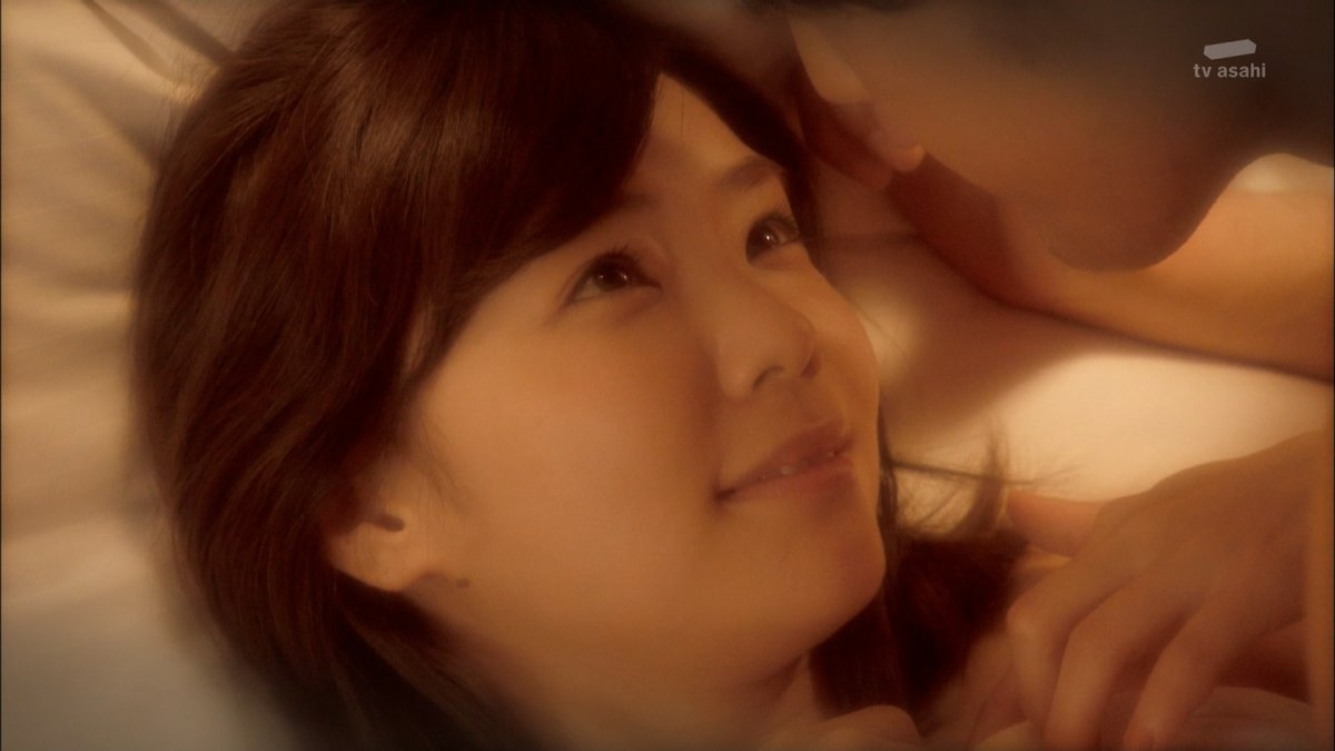 テレ朝のNTRドラマ「奪い愛、冬」でおっぱい爆乳女優の倉科カナが正常位シーンでイキ顔w - エロチカ