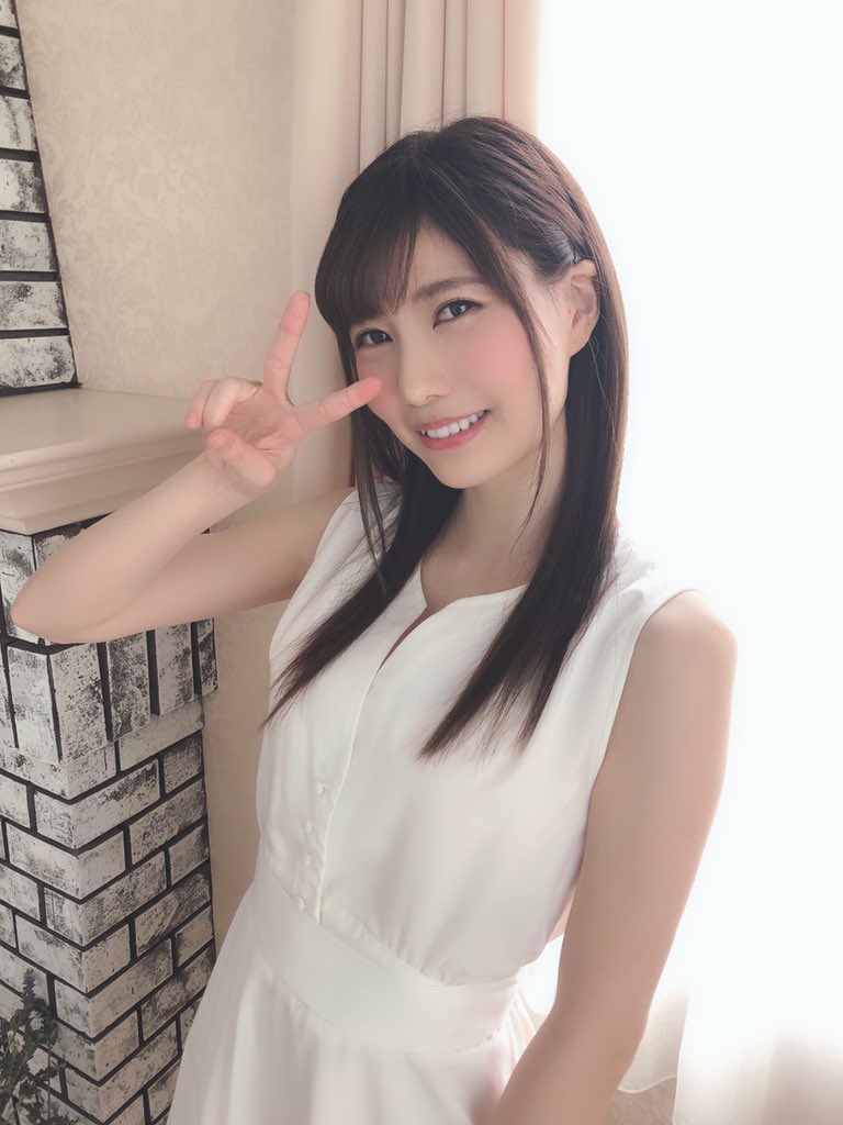 藍芽みずき   ヌード 上京したばかりの19歳美少女・藍芽みずき、AVデビュー作で笑顔で顔射受け止めるｗｗ | エロチカ
