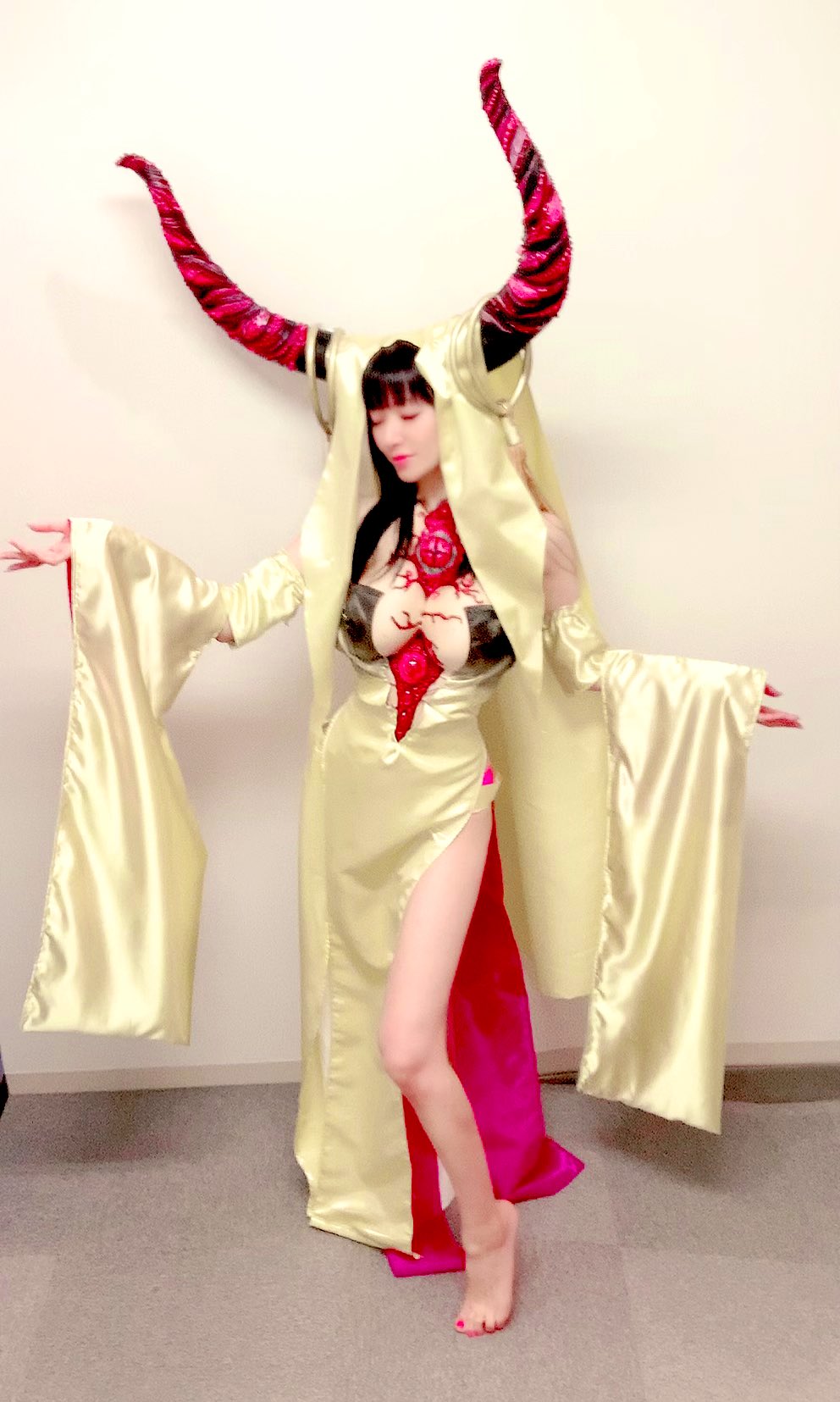 田中理恵のマンスジ 人気声優・田中理恵(41)バレンタインで自身が声当てるFGOキアラのオッパイコスを披露w - エロチカ